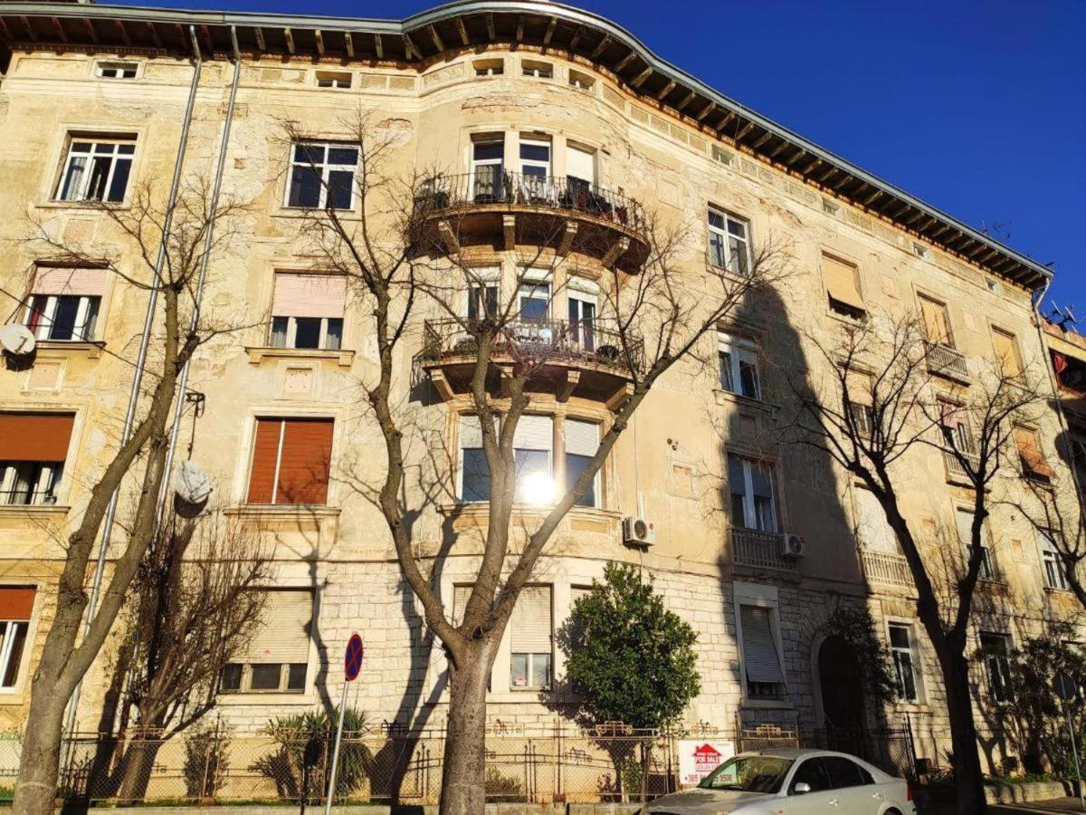 Apartamento Luxury With Sea View Pula Exterior foto